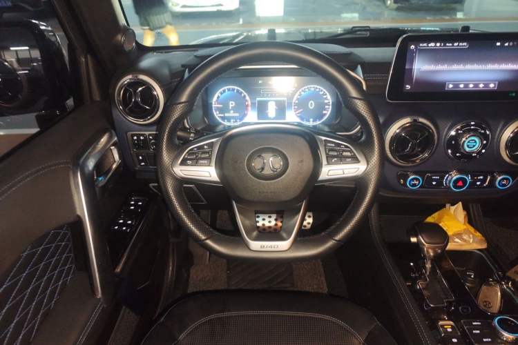 Used BAIC Off-Road BJ40 2018 PLUS 2.3T Automatic Four-Wheel Drive Flagship Version China V Emission Standard Steering Wheel