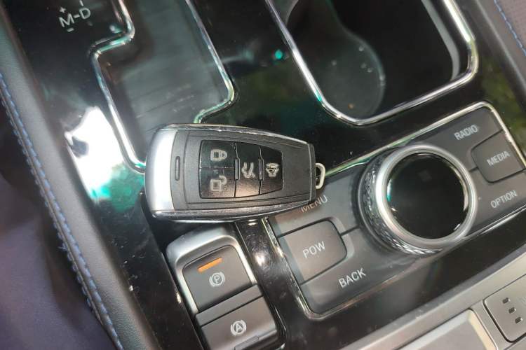 Used BAIC Off-Road BJ40 2018 PLUS 2.3T Automatic Four-Wheel Drive Premium Edition China V Vehicle Key