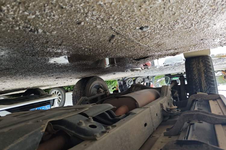 Used BAIC Off-Road BJ40 2018 2.3T Automatic Four-Wheel Drive Ring of the Tower Champion Edition China V Emission Standard Chassis Front Right