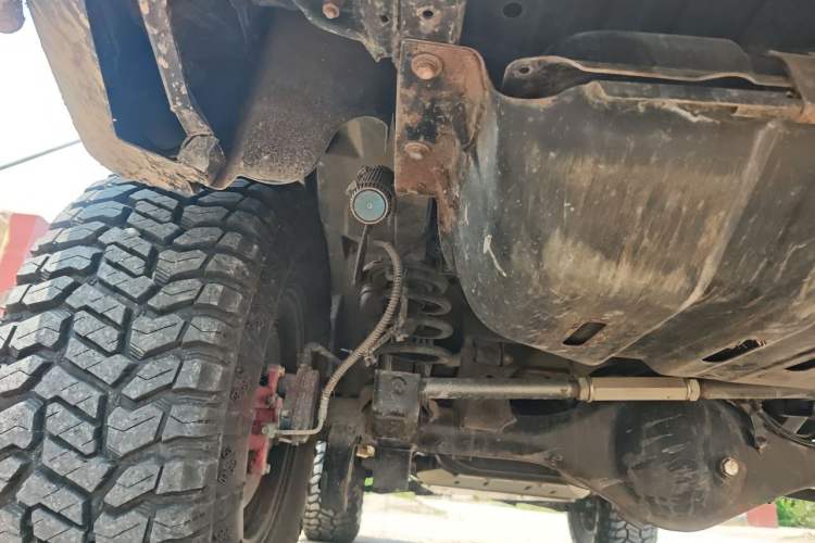 Used BAIC Off-Road BJ40 2018 2.3T Automatic Four-Wheel Drive Ring of the Tower Champion Edition China V Emission Standard Chassis Rear Left
