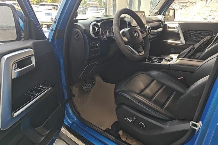 Used BAIC Off-Road BJ40 2018 2.3T Automatic Four-Wheel Drive Ring of the Tower Champion Edition China V Emission Standard Driver Seat