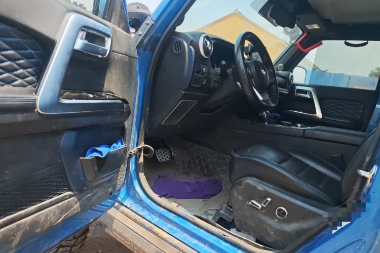 Used BAIC Off-Road BJ40 2018 2.3T Automatic Four-Wheel Drive Ring of the Tower Champion Edition China V Emission Standard Driver Seat