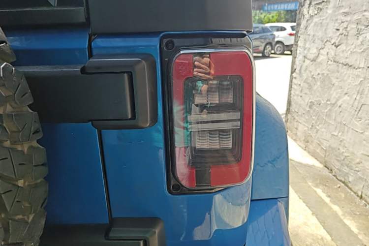Used BAIC Off-Road BJ40 2018 2.3T Automatic Four-Wheel Drive Ring of the Tower Champion Edition China V Emission Standard Exterior 1