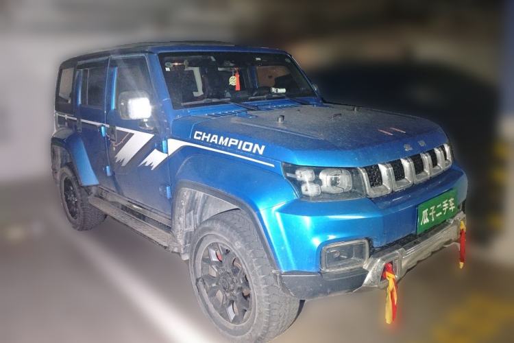 Used BAIC Off-Road BJ40 2018 2.3T Automatic Four-Wheel Drive Ring of the Tower Champion Edition China V Emission Standard Front Right 45 Deg