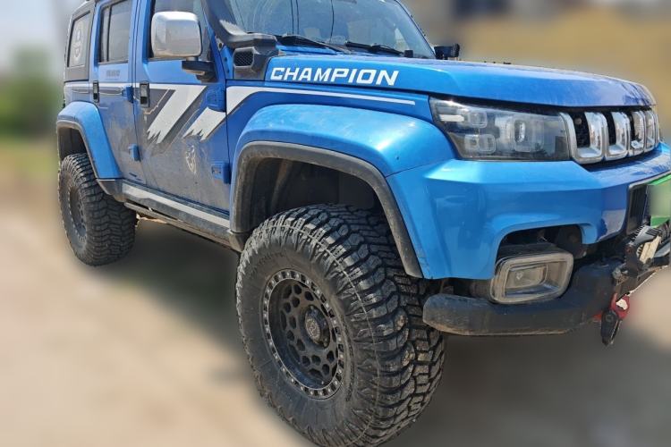 Used BAIC Off-Road BJ40 2018 2.3T Automatic Four-Wheel Drive Ring of the Tower Champion Edition China V Emission Standard Front Right 45 Deg