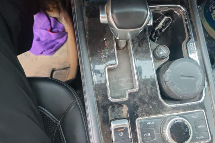 Used BAIC Off-Road BJ40 2018 2.3T Automatic Four-Wheel Drive Ring of the Tower Champion Edition China V Emission Standard Gear Lever
