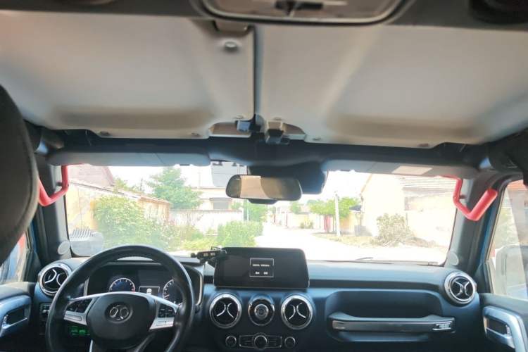 Used BAIC Off-Road BJ40 2018 2.3T Automatic Four-Wheel Drive Ring of the Tower Champion Edition China V Emission Standard Headliner