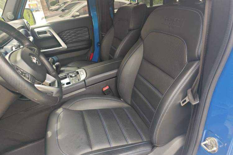 Used BAIC Off-Road BJ40 2018 2.3T Automatic Four-Wheel Drive Ring of the Tower Champion Edition China V Emission Standard Left Front Seat