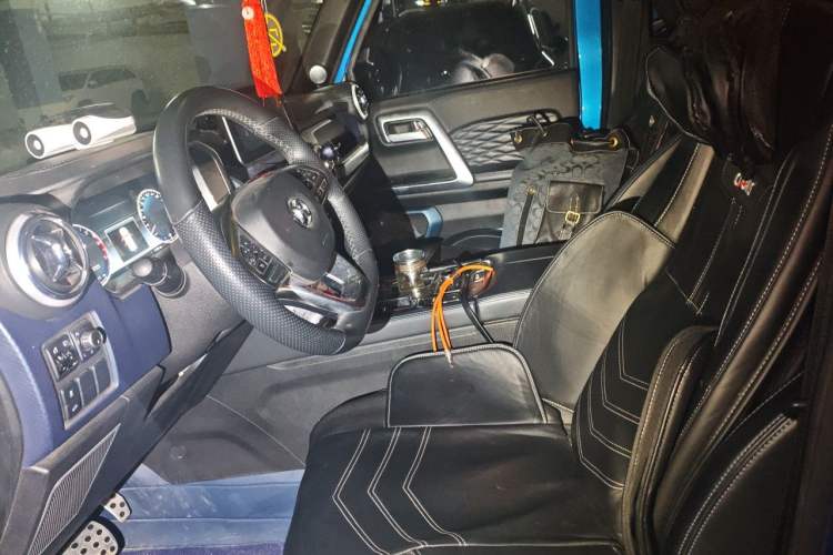 Used BAIC Off-Road BJ40 2018 2.3T Automatic Four-Wheel Drive Ring of the Tower Champion Edition China V Emission Standard Left Front Seat