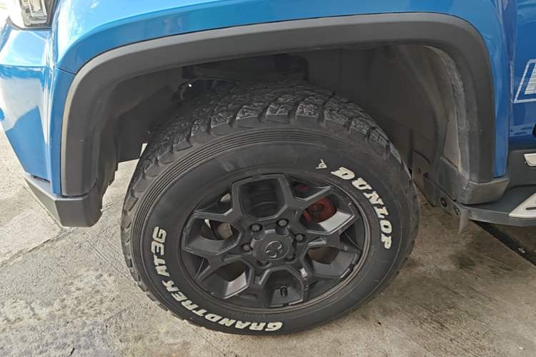 Used BAIC Off-Road BJ40 2018 2.3T Automatic Four-Wheel Drive Ring of the Tower Champion Edition China V Emission Standard Left Front Wheel Hub