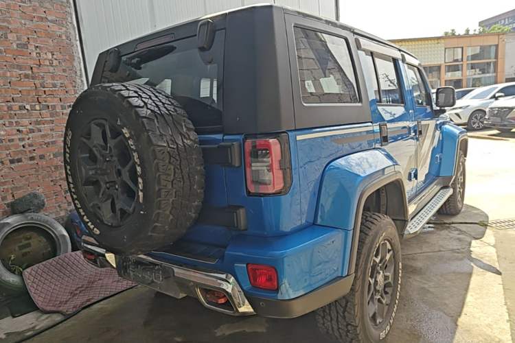 Used BAIC Off-Road BJ40 2018 2.3T Automatic Four-Wheel Drive Ring of the Tower Champion Edition China V Emission Standard Rear Right 45 Deg