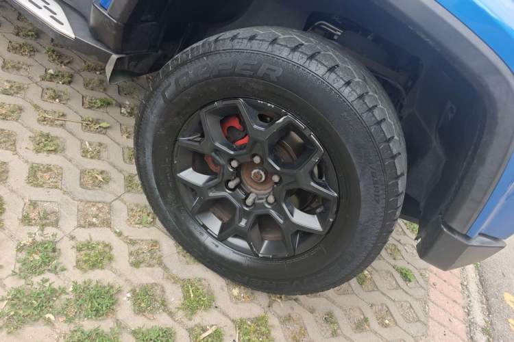 Used BAIC Off-Road BJ40 2018 2.3T Automatic Four-Wheel Drive Ring of the Tower Champion Edition China V Emission Standard Right Front Wheel Hub