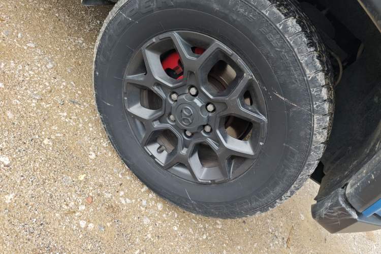 Used BAIC Off-Road BJ40 2018 2.3T Automatic Four-Wheel Drive Ring of the Tower Champion Edition China V Emission Standard Right Front Wheel Hub