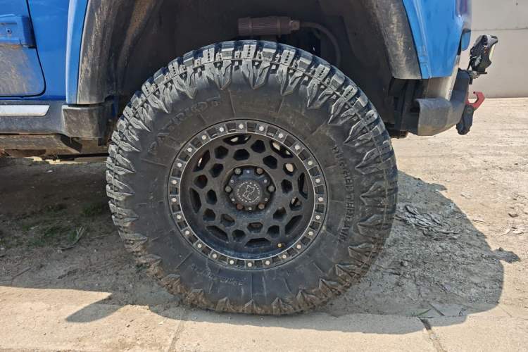 Used BAIC Off-Road BJ40 2018 2.3T Automatic Four-Wheel Drive Ring of the Tower Champion Edition China V Emission Standard Right Front Wheel Hub