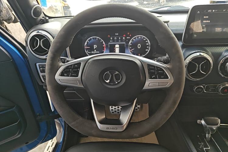 Used BAIC Off-Road BJ40 2018 2.3T Automatic Four-Wheel Drive Ring of the Tower Champion Edition China V Emission Standard Steering Wheel
