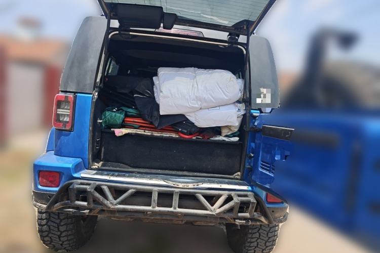 Used BAIC Off-Road BJ40 2018 2.3T Automatic Four-Wheel Drive Ring of the Tower Champion Edition China V Emission Standard Trunk