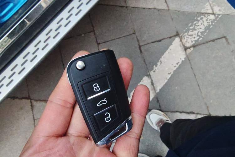 Used BAIC Off-Road BJ40 2018 2.3T Automatic Four-Wheel Drive Ring of the Tower Champion Edition China V Emission Standard Vehicle Key