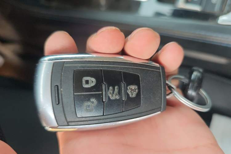 Used BAIC Off-Road BJ40 2018 2.3T Automatic Four-Wheel Drive Ring of the Tower Champion Edition China V Emission Standard Vehicle Key