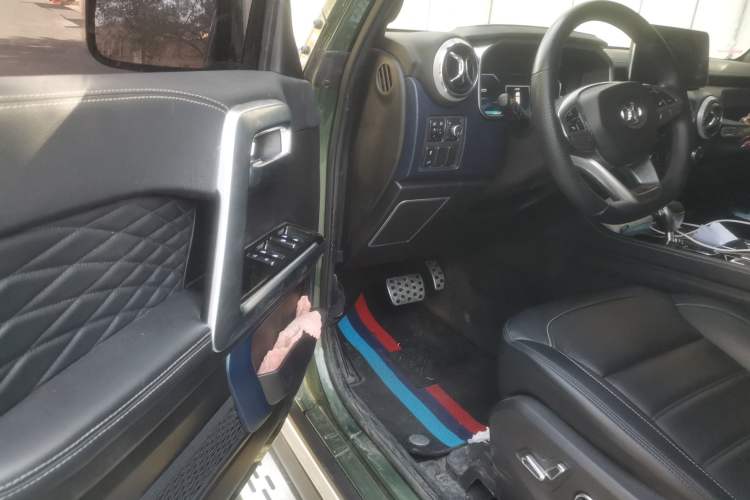 Used BAIC Off-Road BJ40 2018 PLUS 2.3T Automatic Four-Wheel Drive Premium Edition China V Driver Seat