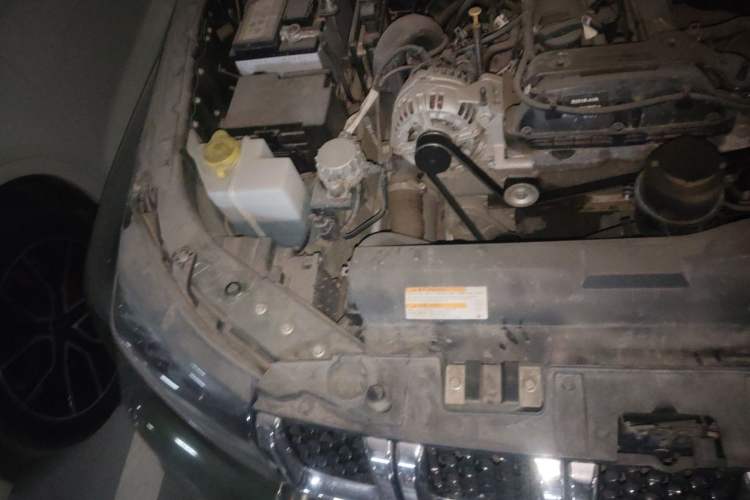 Used BAIC Off-Road BJ40 2018 PLUS 2.3T Automatic Four-Wheel Drive Flagship Version China V Emission Standard Engine Bay Right