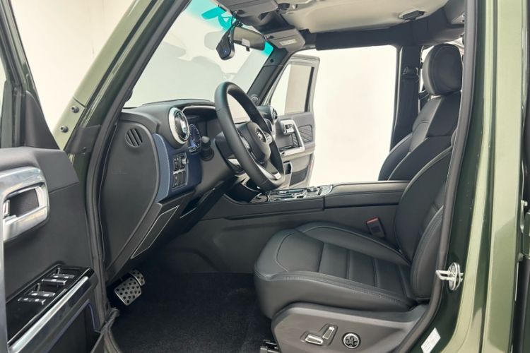 Used BAIC Off-Road BJ40 2018 PLUS 2.3T Automatic Four-Wheel Drive Premium Edition China V Interior 1