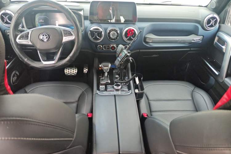 Used BAIC Off-Road BJ40 2018 PLUS 2.3T Automatic Four-Wheel Drive Flagship Version China V Emission Standard Interior 2