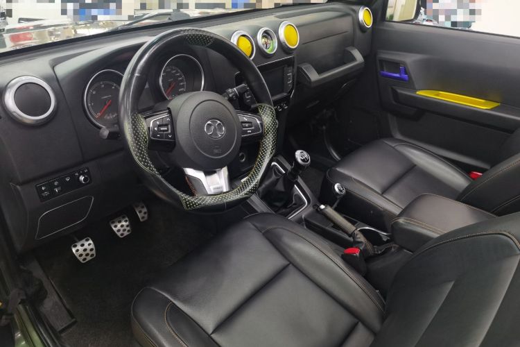 Used BAIC Off-Road BJ40 2018 2.0T Manual Diesel Four-Wheel Drive Prestige Edition Interior 3