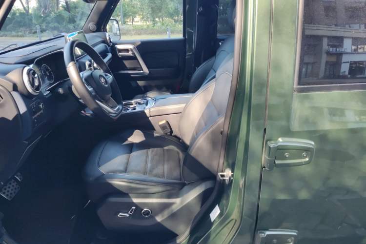 Used BAIC Off-Road BJ40 2018 PLUS 2.3T Automatic Four-Wheel Drive Flagship Version China V Emission Standard Left Front Seat