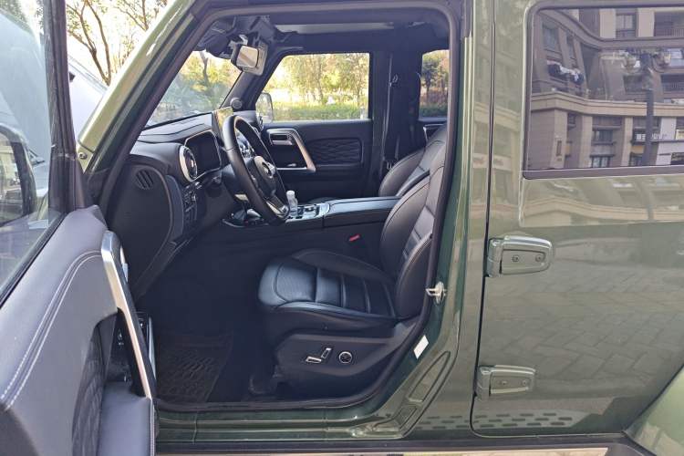 Used BAIC Off-Road BJ40 2018 PLUS 2.3T Automatic Four-Wheel Drive Flagship Version China V Emission Standard Left Front Seat