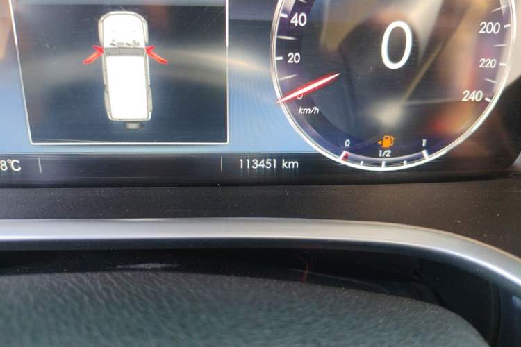 Used BAIC Off-Road BJ40 2018 PLUS 2.3T Automatic Four-Wheel Drive Premium Edition China V Odometer Close Up