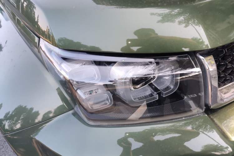 Used BAIC Off-Road BJ40 2018 PLUS 2.3T Automatic Four-Wheel Drive Flagship Version China V Emission Standard Right Front Headlight