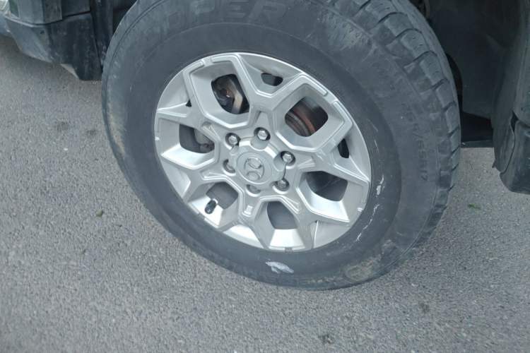 Used BAIC Off-Road BJ40 2018 PLUS 2.0D Manual Four-Wheel Drive Prestige Model China V Emission Standard Right Front Wheel Hub
