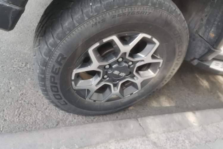Used BAIC Off-Road BJ40 2018 PLUS 2.3T Automatic Four-Wheel Drive Premium Edition China V Right Front Wheel Hub