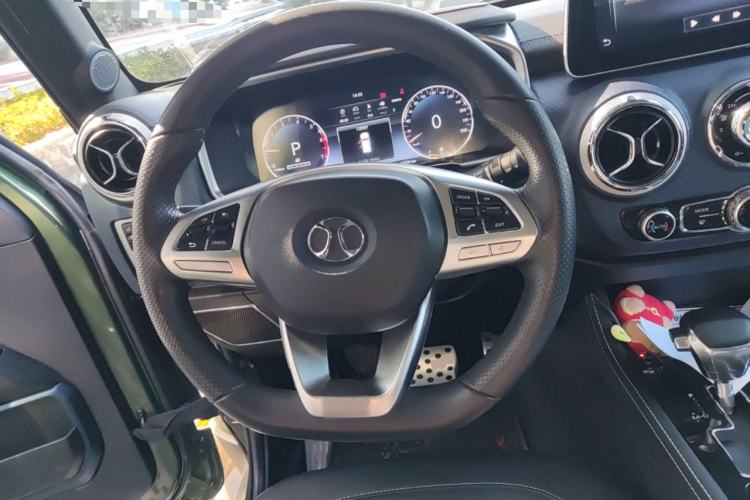 Used BAIC Off-Road BJ40 2018 PLUS 2.3T Automatic Four-Wheel Drive Flagship Version China V Emission Standard Steering Wheel