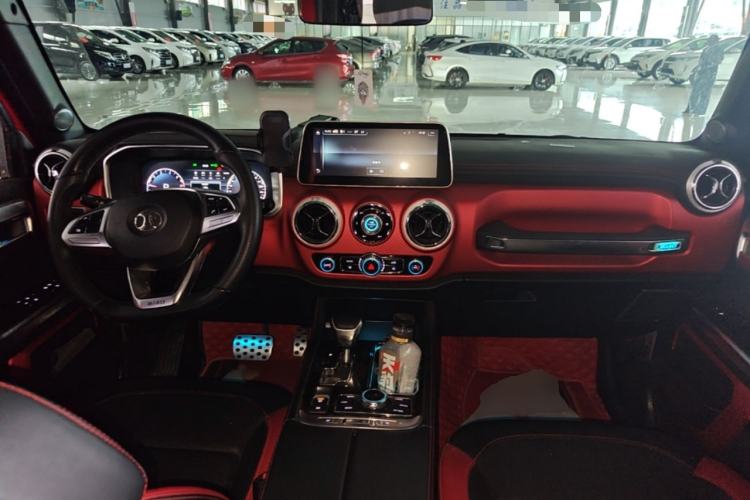 Used BAIC Off-Road BJ40 2018 PLUS 2.3T Automatic Four-Wheel Drive Premium Edition China V Center Console