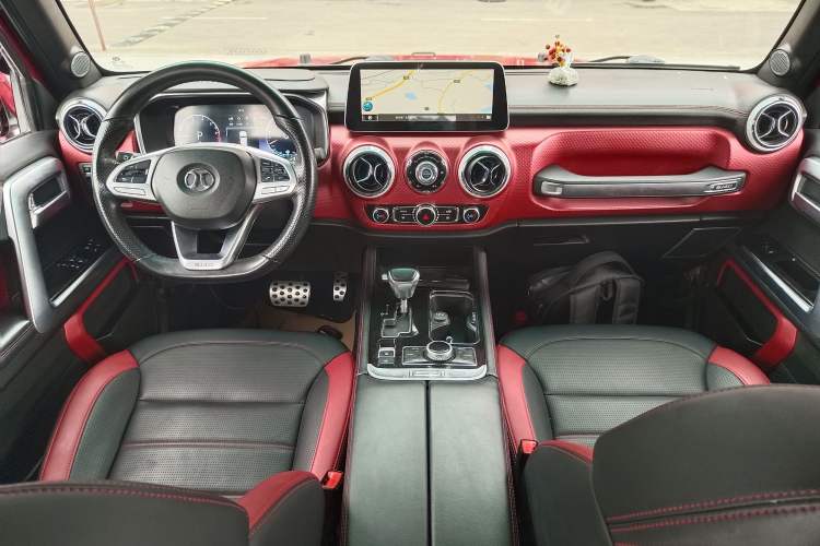 Used BAIC Off-Road BJ40 2018 PLUS 2.3T Automatic Four-Wheel Drive Premium Edition China V Center Console