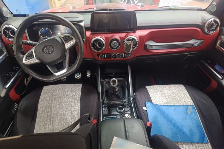 Used BAIC Off-Road BJ40 2018 PLUS 2.0T Manual Four-Wheel Drive Prestige Edition China V Center Console
