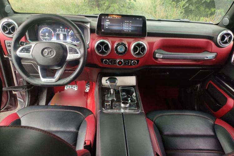 Used BAIC Off-Road BJ40 2018 PLUS 2.3T Automatic Four-Wheel Drive Premium Edition China V Center Console