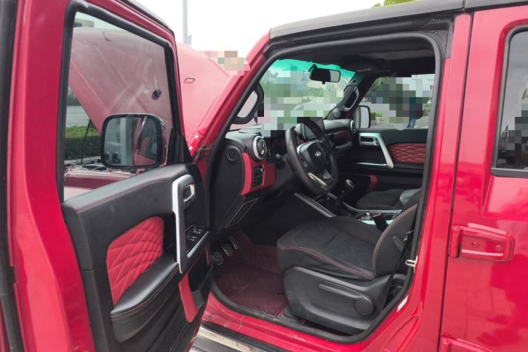 Used BAIC Off-Road BJ40 2018 PLUS 2.0D Manual Four-Wheel Drive Prestige Model China V Emission Standard Driver Seat