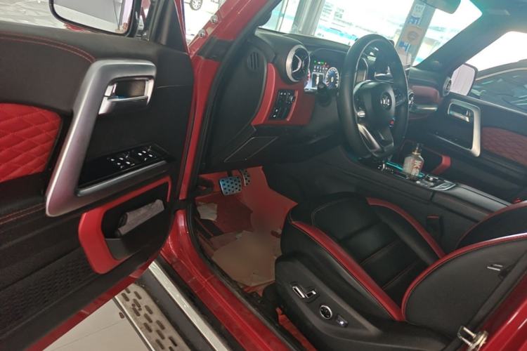 Used BAIC Off-Road BJ40 2018 PLUS 2.3T Automatic Four-Wheel Drive Premium Edition China V Driver Seat