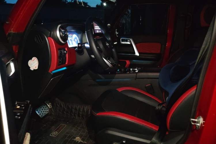 Used BAIC Off-Road BJ40 2018 PLUS 2.3T Automatic Four-Wheel Drive Flagship Version China V Emission Standard Driver Seat