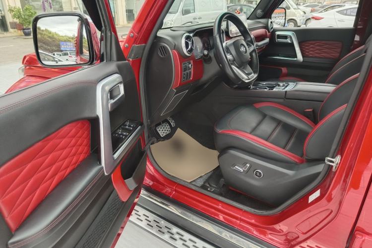 Used BAIC Off-Road BJ40 2018 PLUS 2.3T Automatic Four-Wheel Drive Premium Edition China V Driver Seat