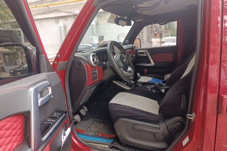 Used BAIC Off-Road BJ40 2018 PLUS 2.0T Manual Four-Wheel Drive Prestige Edition China V Driver Seat
