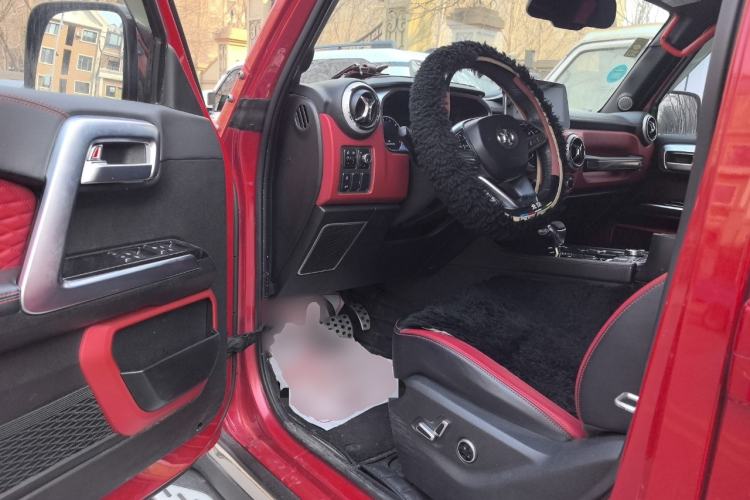 Used BAIC Off-Road BJ40 2018 PLUS 2.3T Automatic Four-Wheel Drive Flagship Version China V Emission Standard Driver Seat