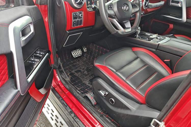 Used BAIC Off-Road BJ40 2018 PLUS 2.3T Automatic Four-Wheel Drive Flagship Version China V Emission Standard Driver Seat