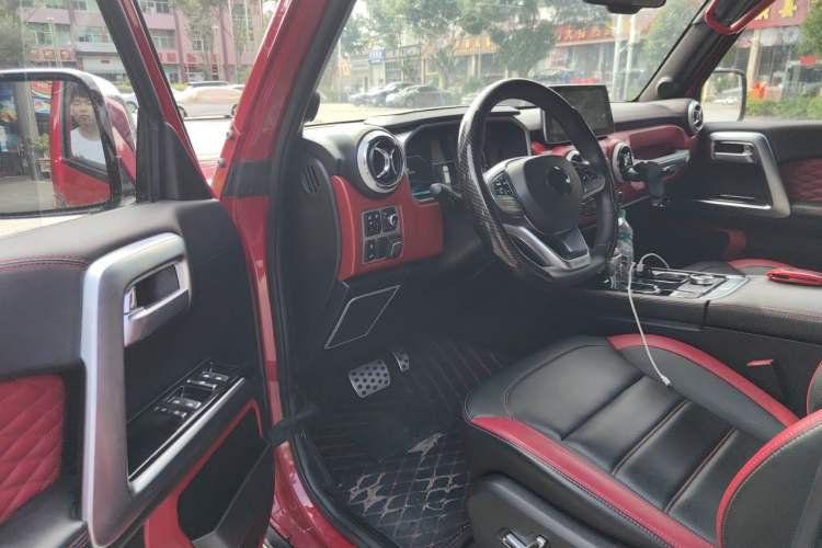 Used BAIC Off-Road BJ40 2018 PLUS 2.3T Automatic Four-Wheel Drive Flagship Version China V Emission Standard Driver Seat