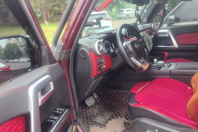 Used BAIC Off-Road BJ40 2018 PLUS 2.3T Automatic Four-Wheel Drive Flagship Version China V Emission Standard Driver Seat