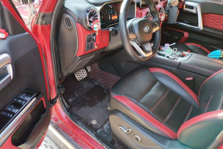 Used BAIC Off-Road BJ40 2018 PLUS 2.3T Automatic Four-Wheel Drive Flagship Version China V Emission Standard Driver Seat
