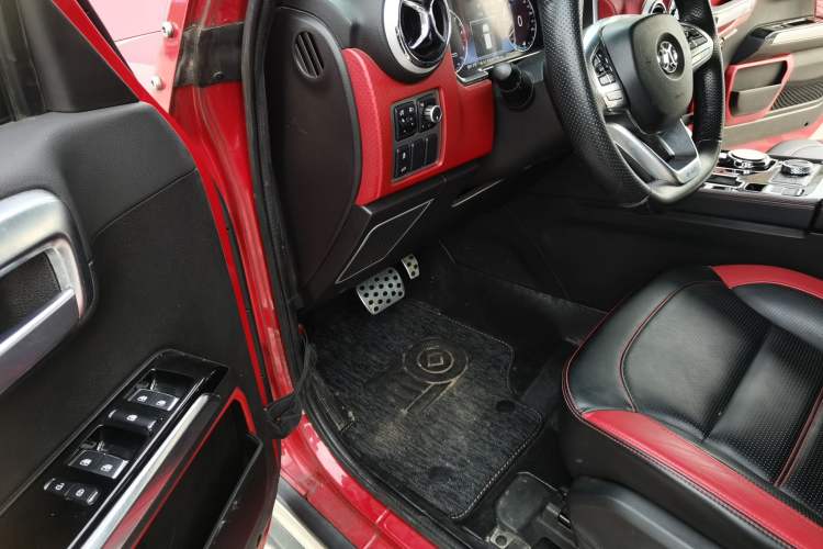 Used BAIC Off-Road BJ40 2018 PLUS 2.3T Automatic Four-Wheel Drive Flagship Version China V Emission Standard Driver Seat