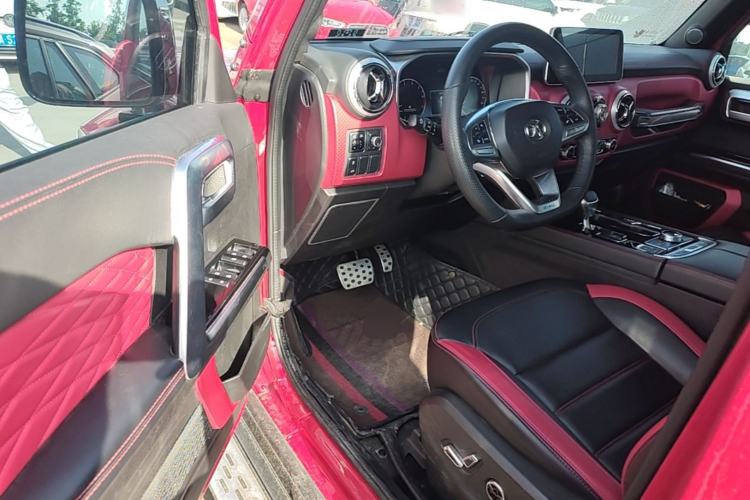 Used BAIC Off-Road BJ40 2018 PLUS 2.3T Automatic Four-Wheel Drive Flagship Version China V Emission Standard Driver Seat